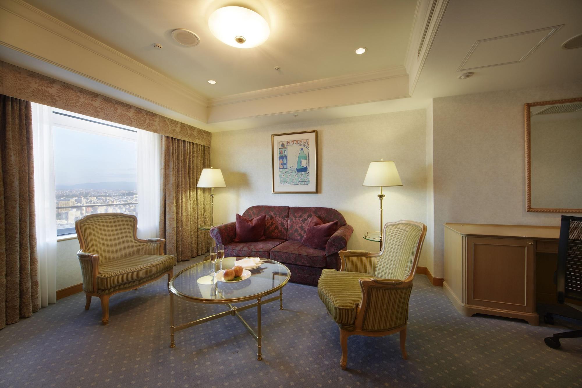 Hotel Agora Regency Osaka Sakai Sakai  Zewnętrze zdjęcie A living room in a suite