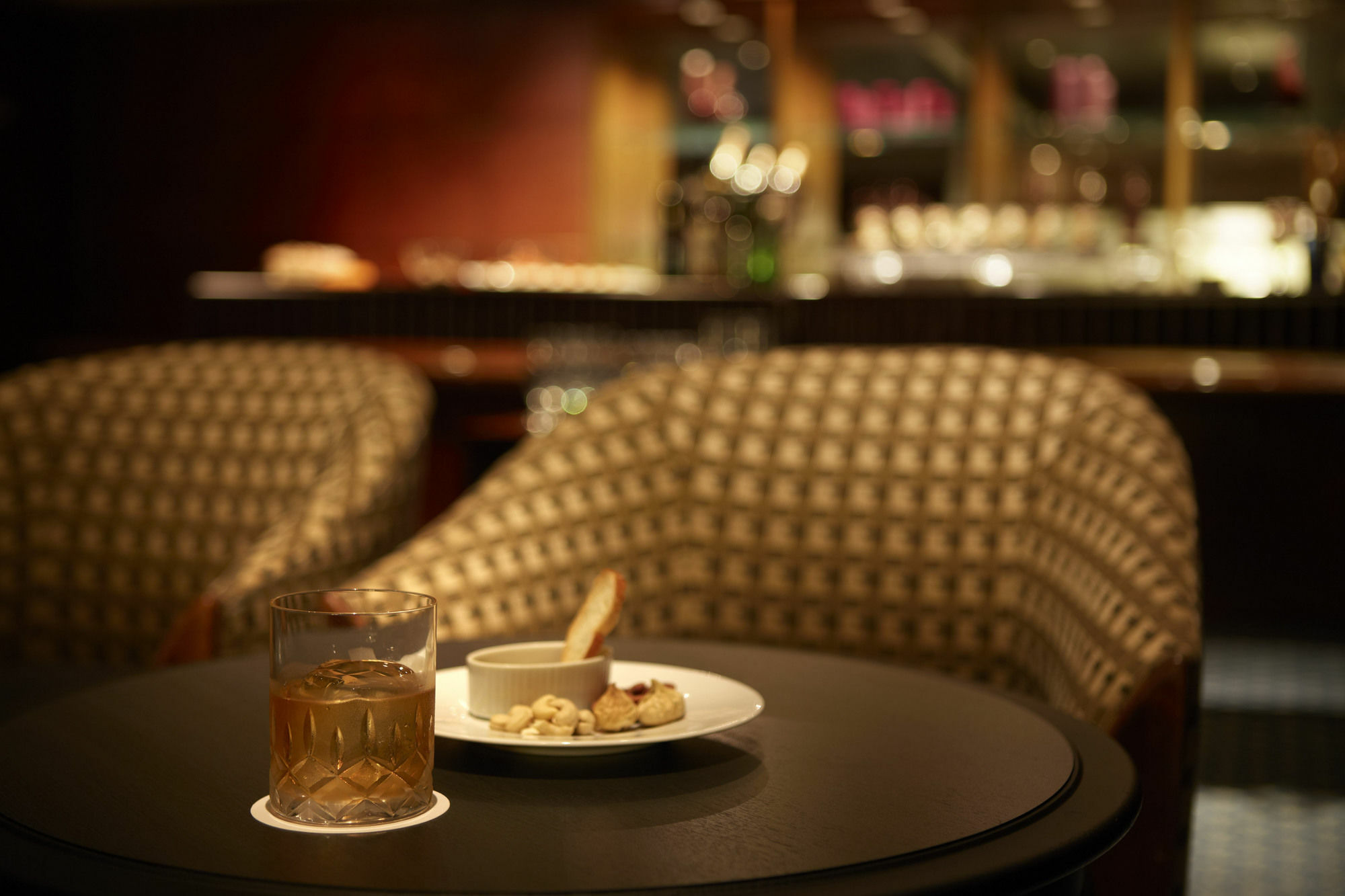 Hotel Agora Regency Osaka Sakai Sakai  Zewnętrze zdjęcie A glass of beer and a plate of snacks at a lounge