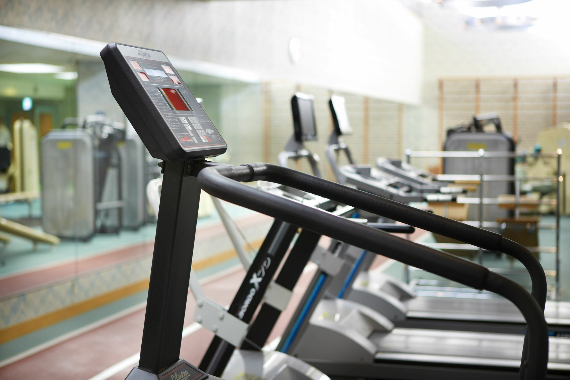 Hotel Agora Regency Osaka Sakai Sakai  Zewnętrze zdjęcie Treadmills in a gym